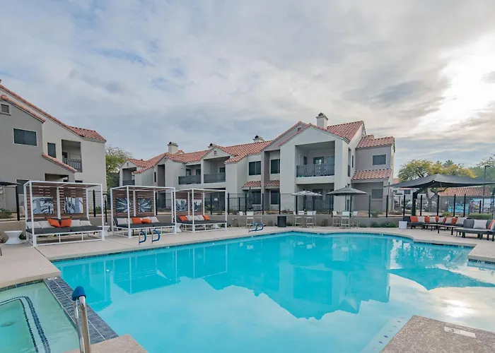 Appartement Kierland Gem With Pool Balcony Parking Wd *