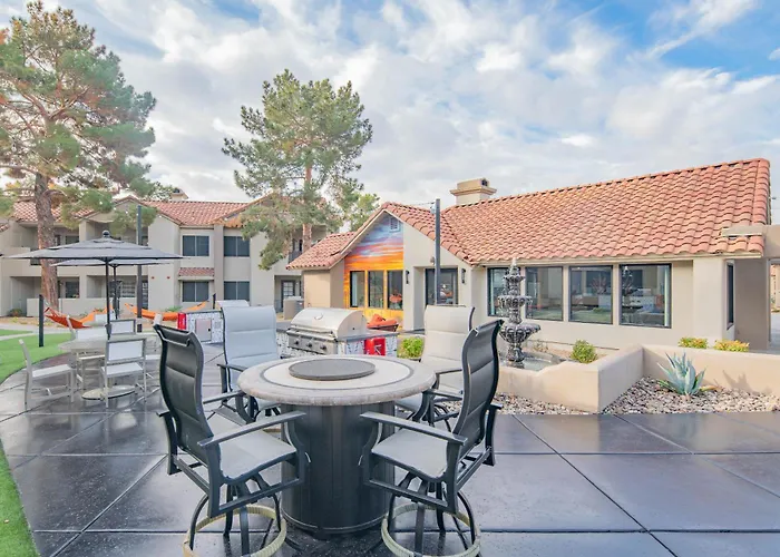Kierland Gem With Pool Balcony Parking Wd Appartement
